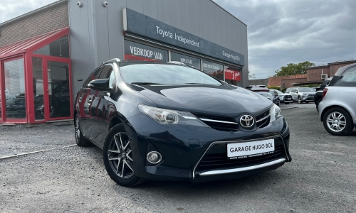 Toyota Auris TS